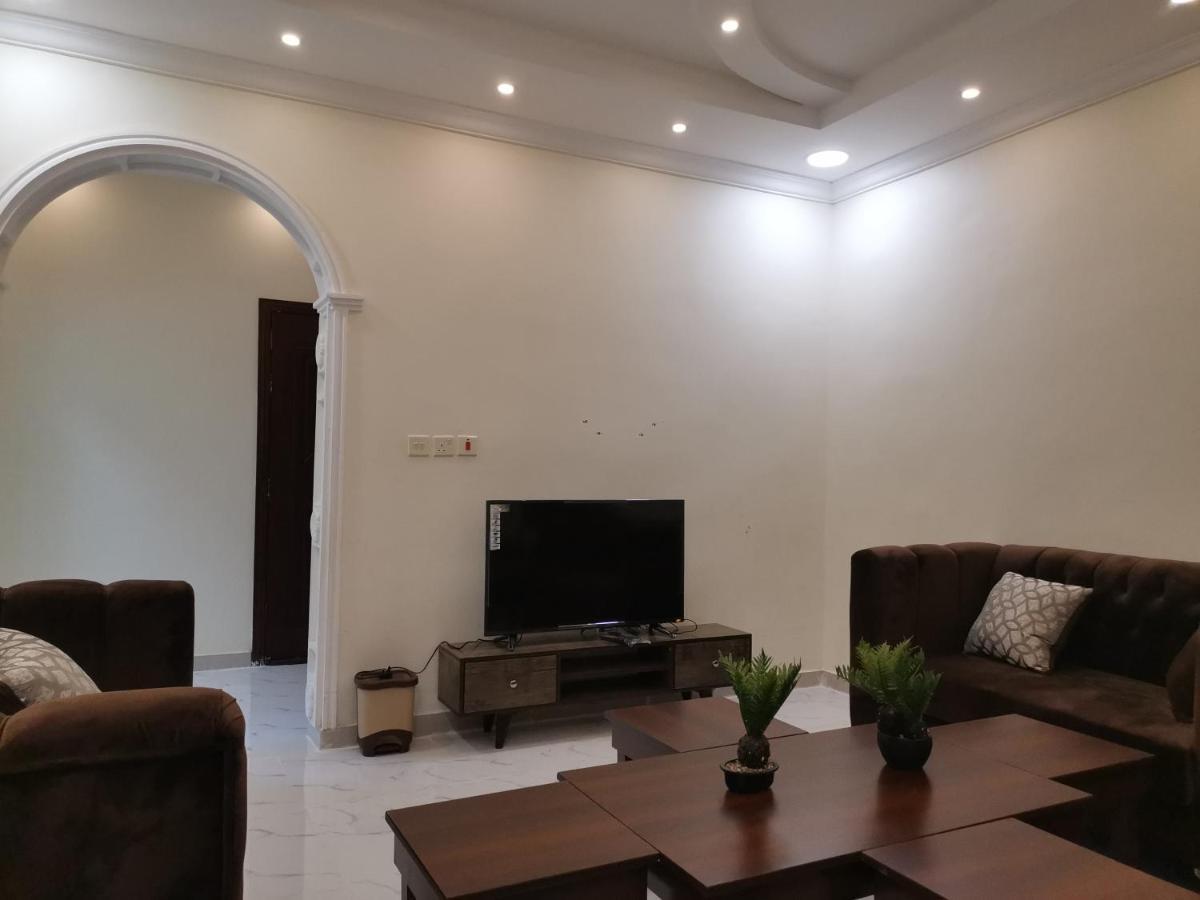 Al Shadi Apartments Yanbu Ngoại thất bức ảnh